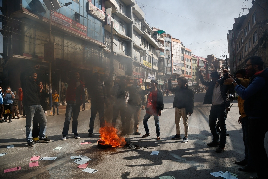प्रदेश २ मा बन्दको आंशिक प्रभाव