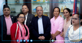 इसीडी शिक्षक र विद्यालय कर्मचारीलाई प्रचण्ड र अर्थमन्त्रीले भने– बजेट परिमार्जन गरेर तलबवृद्धि गर्छौं
