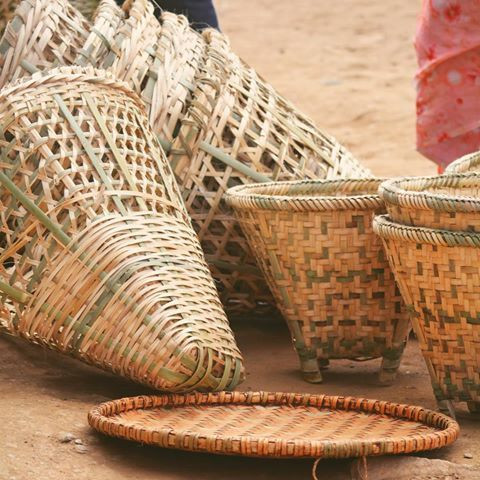 डोका र नाङ्ला बिक्री गरेर मनग्ये आम्दानी