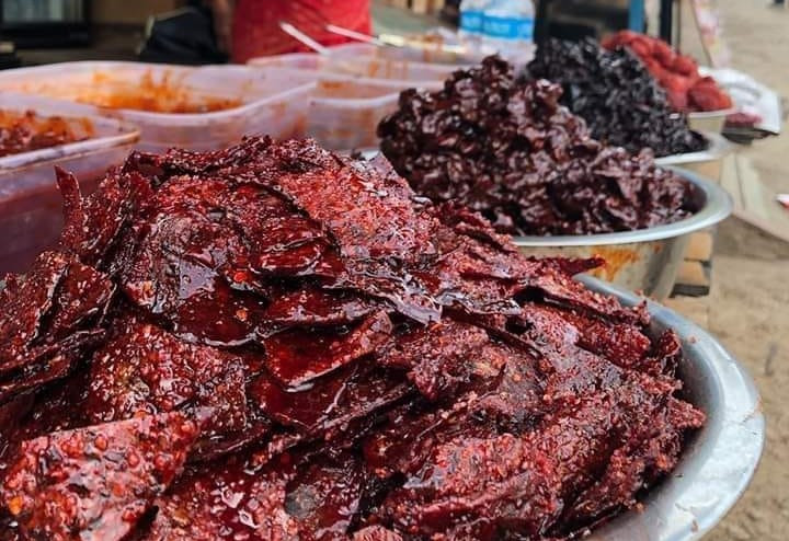 लप्सीजन्य व्यवसाय फस्टाउँदै