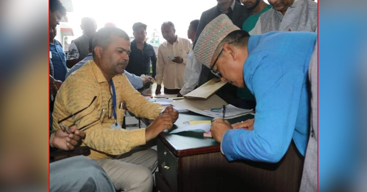 राप्रपा अध्यक्ष लिङ्देनले गराए उमेदवारी दर्ता