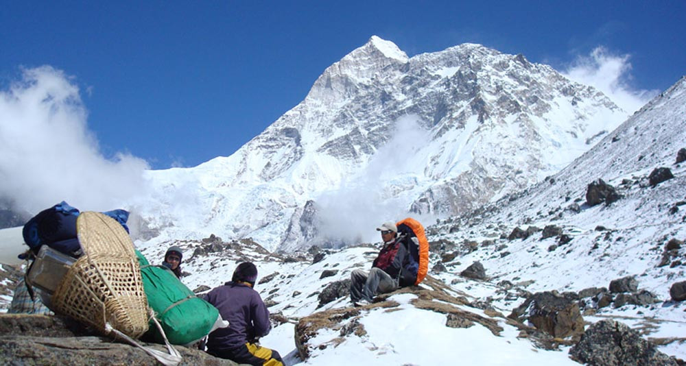चिसो बढेसँगै कञ्चनजंघा क्षेत्रमा पर्यटक घटे