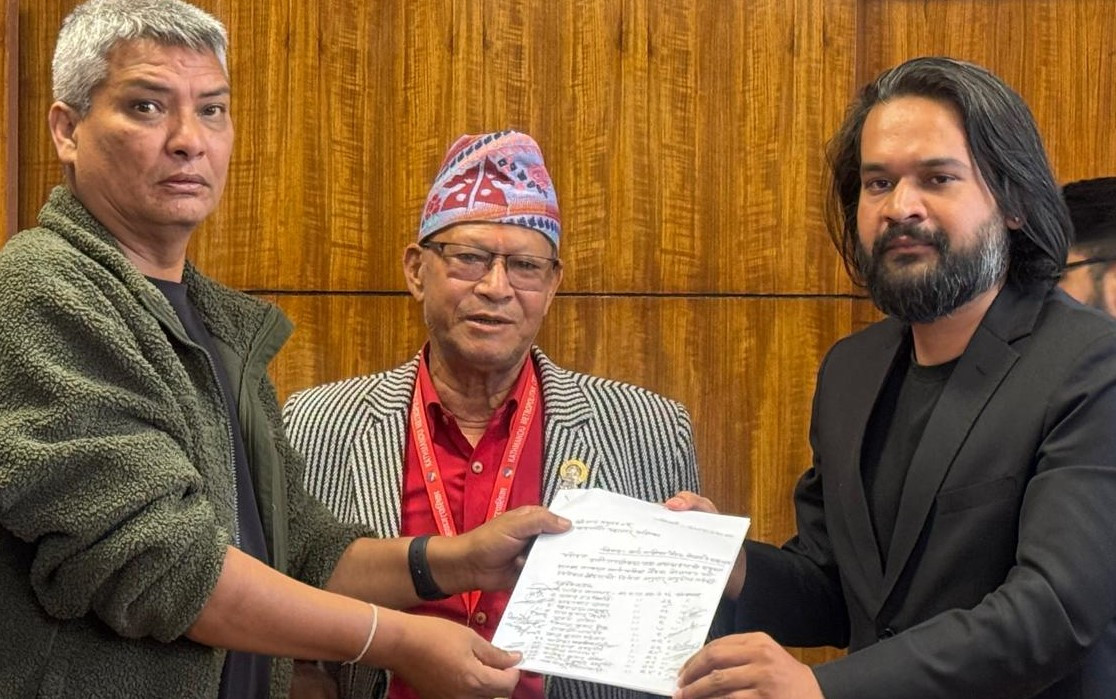 कामपाको कार्यपालिका बैठक बोलाउन वडाअध्यक्षहरूको माग