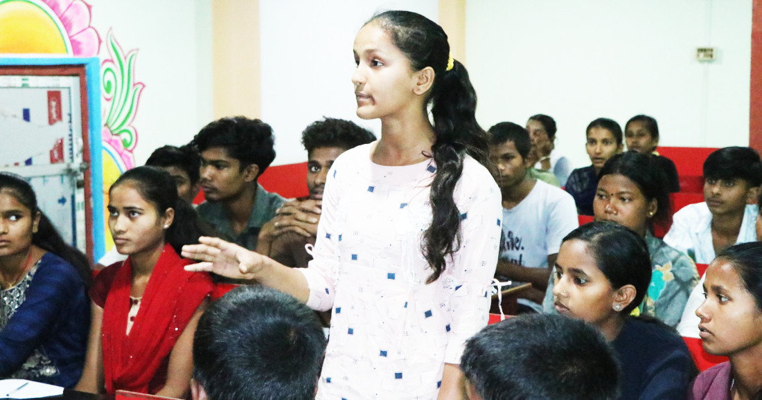 सर्लाही हरिपुर्वा नगर प्रमुखलाई विद्यार्थीको प्रश्न– कहिलेसम्म अर्को पालिकामा पढ्न जाने ?