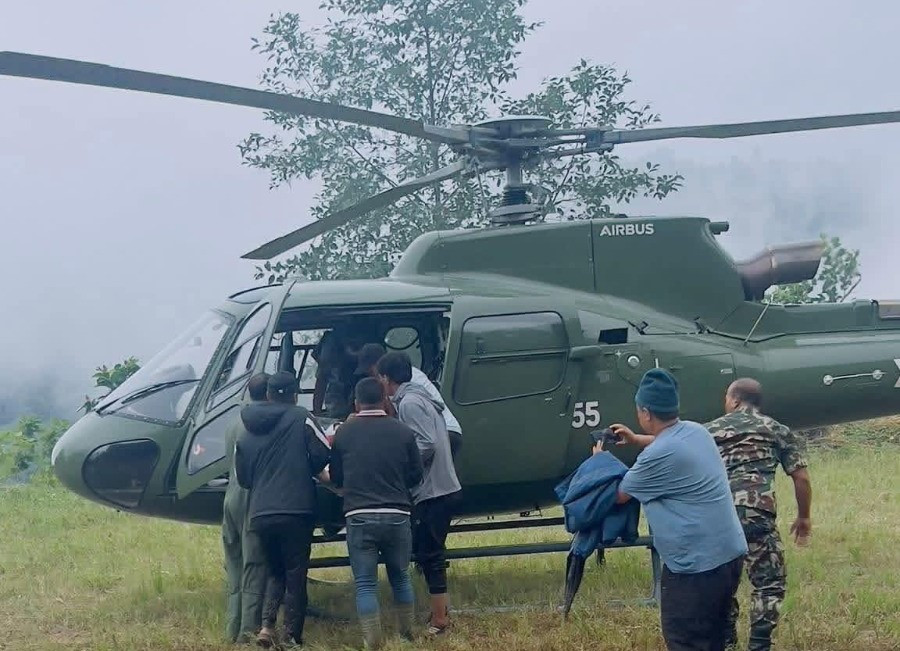 इलाममा बाढीपहिरोका कारण हेलिकप्टर अवतरणमा समस्या