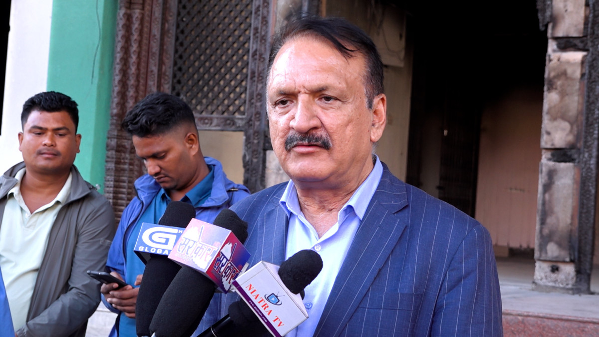 सरकार चुनावी वातावरण बनाउन गम्भीर देखिएन : डा.महत